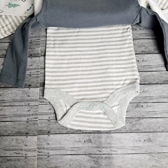 Cloud Island 3 pack Baby Long Sleeve Bodysuit Solid & Striped Partterns 0-3 M - Picture 6 of 9